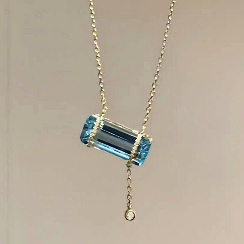 Crystal Choker Necklace - Collar con colgante de circonita azul