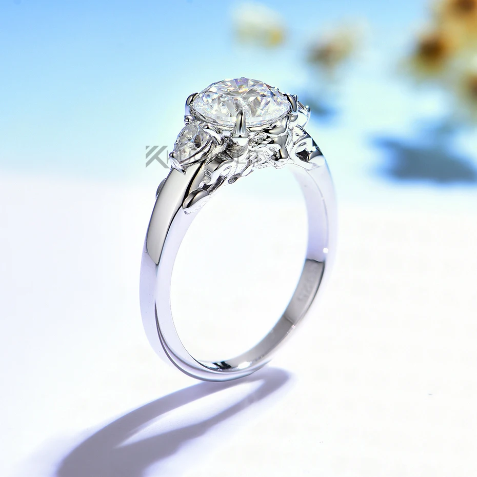 Sterling Silver Ring - Anillo de moissanita redondo de 7,5