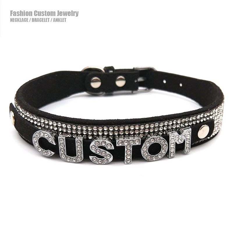 Crystal Choker Necklace - Gargantilla con letras de diamantes de