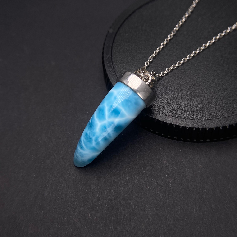 Colgante de Larimar azul Natur - Wolf Jewelry & Watches Tampa reseña y precio