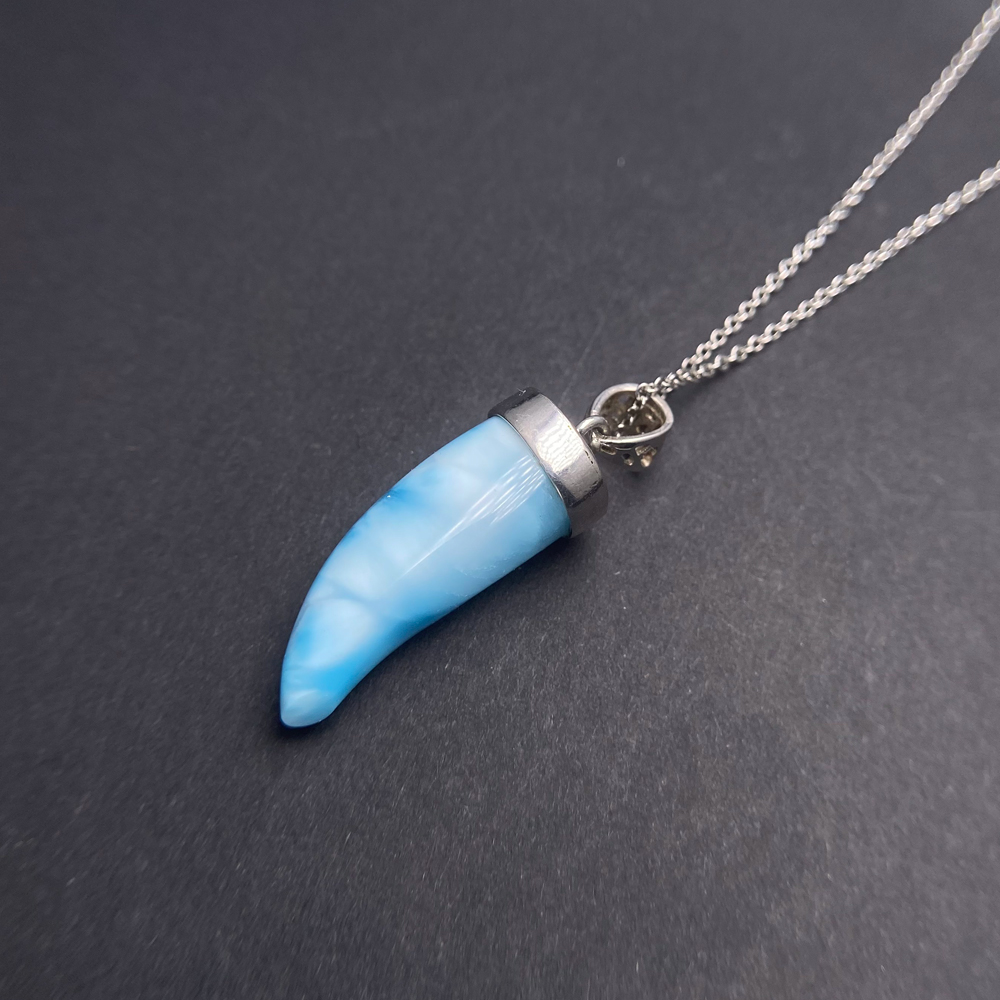 Colgante de Larimar azul Natur - Wolf Jewelry & Watches Tampa reseña y precio