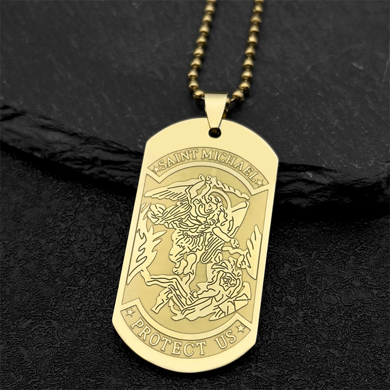 SAINT MICHAEL PROTECT US Arcán - Mens Dog Tag Necklace reseña y precio
