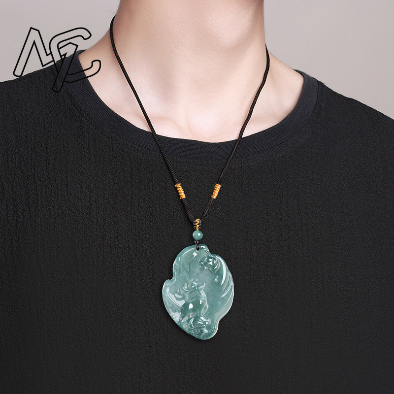 Collar con Colgante de Ciervo  - Jewelry & Watches Company reseña y precio